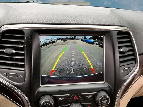 Used 2018 Jeep Grand Cherokee Limited AWD/4WD image 20