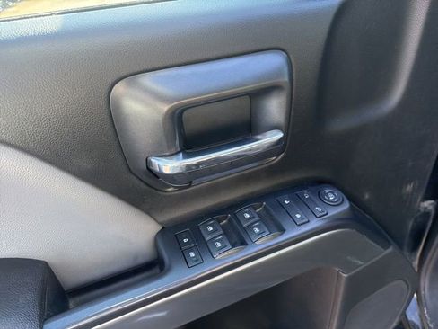 Used 2018 Chevrolet Silverado 1500 LT w/ All Star Edition image 9