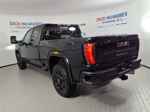 Used 2024 GMC Sierra 2500 AT4 w/ AT4 Premium Plus Package image 6