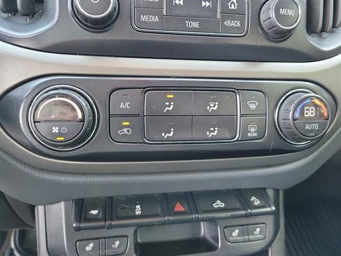 Used 2015 Chevrolet Colorado Z71 image 15