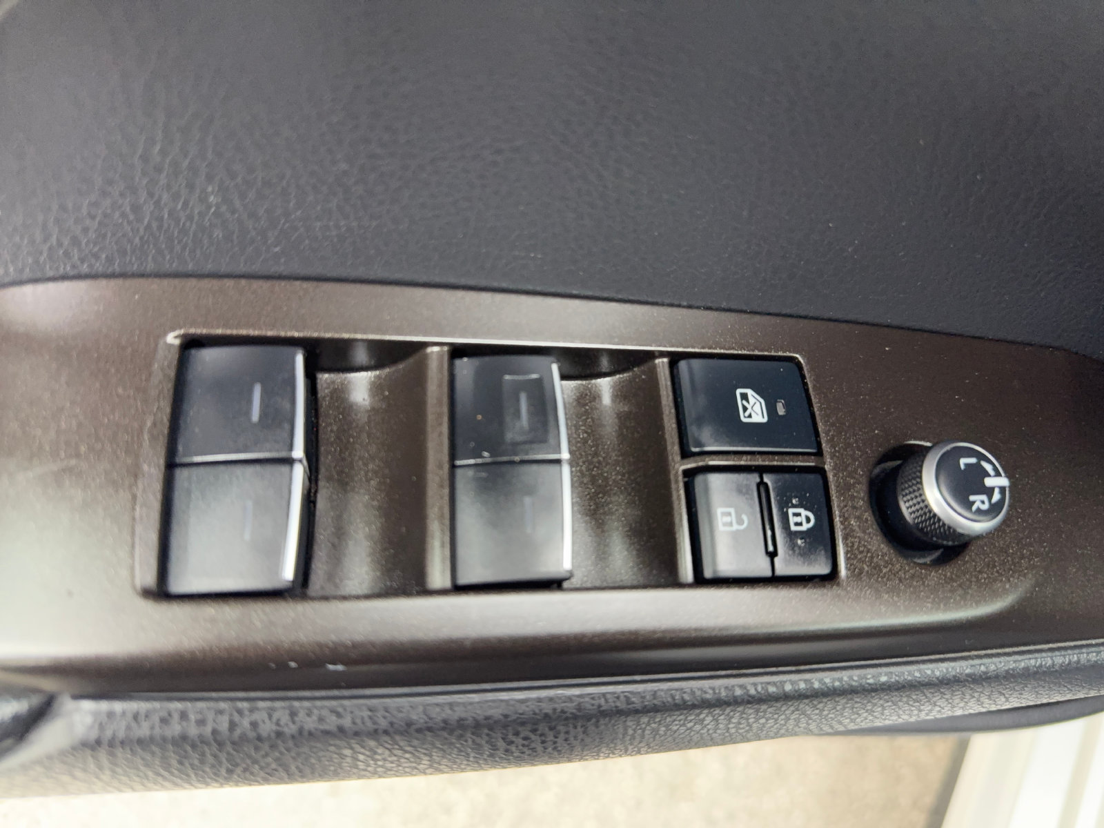 Used 2021 Toyota Camry XSE FWD image 29