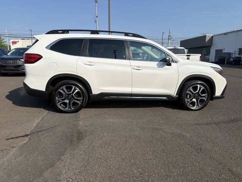 Used 2023 Subaru Ascent Limited w/ Technology Package AWD/4WD image 6