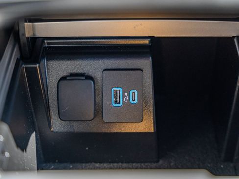 Certified 2024 Ford Explorer ST w/ Equipment Group 401A image 30