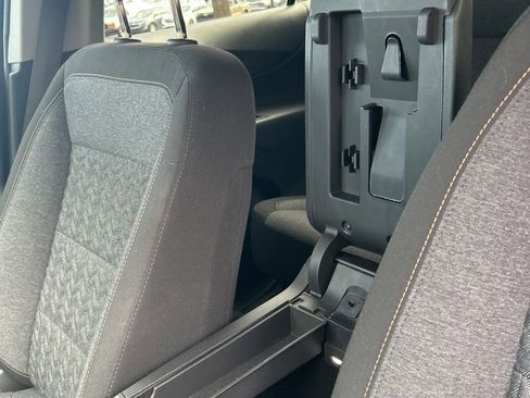 Used 2022 Chevrolet Equinox LT image 27