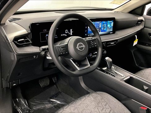 New 2026 Nissan Kicks SV FWD image 14