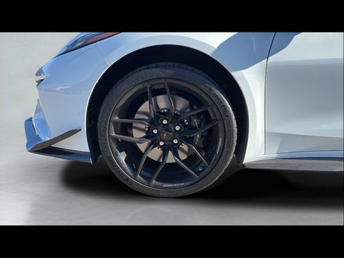 Used 2025 Chevrolet Corvette Z06 image 24