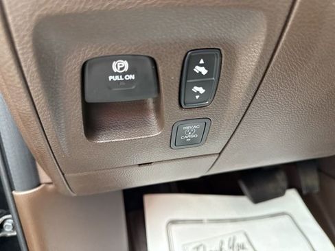 Used 2026 RAM 1500 Laramie AWD/4WD image 35