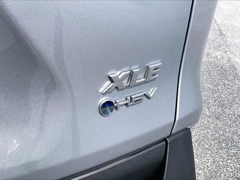 Used 2025 Toyota RAV4 XLE Premium w/ Weather Package AWD/4WD image 10