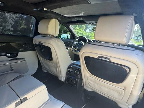Used 2013 Jaguar XJ L Supercharged image 29