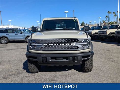 New 2025 Ford Bronco Badlands image 7