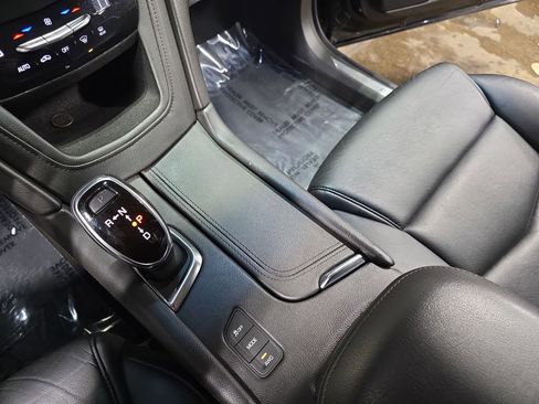 Used 2019 Cadillac XT5 Luxury image 25