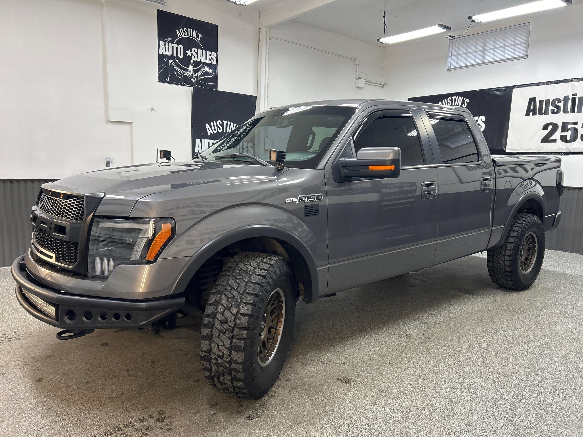 Used 2013 Ford F150 FX4 w/ Luxury Equipment Group AWD/4WD image 3