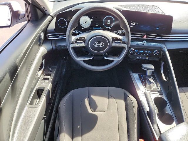 Used 2024 Hyundai Elantra SEL FWD image 12
