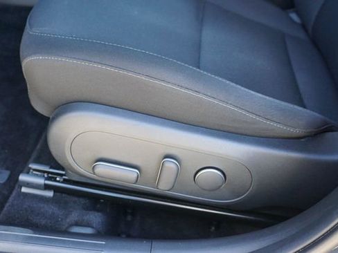 Used 2025 Hyundai Kona SEL image 12