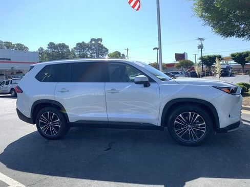 Certified 2024 Toyota Grand Highlander AWD Hybrid image 9