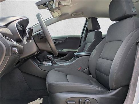 Used 2023 Chevrolet Malibu LT image 16