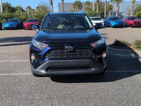 Used 2021 Toyota RAV4 XLE Premium image 3