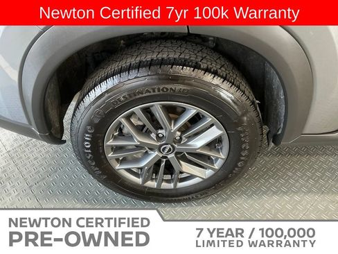 Used 2023 Nissan Rogue S FWD image 42