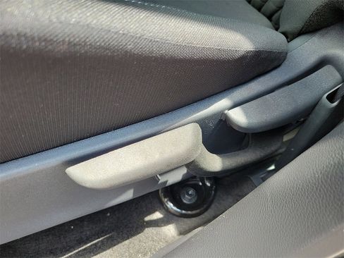 New 2024 Nissan Kicks SV image 20