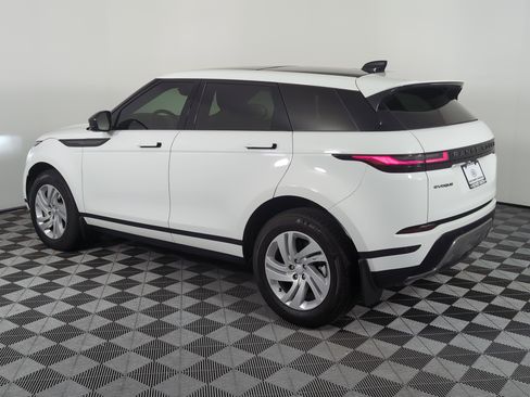 Used 2025 Land Rover Range Rover Evoque S image 12