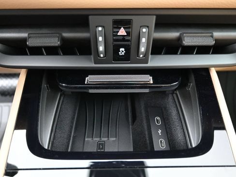 Certified 2026 Porsche Cayenne AWD/4WD image 23