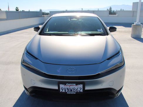 Used 2023 Toyota Prius LE image 7