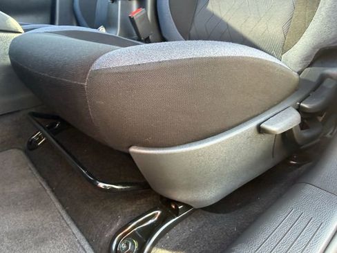 Used 2025 Nissan Versa SV w/ Trunk Package image 25