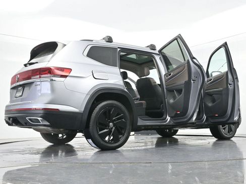 Used 2024 Volkswagen Atlas SEL AWD/4WD image 52