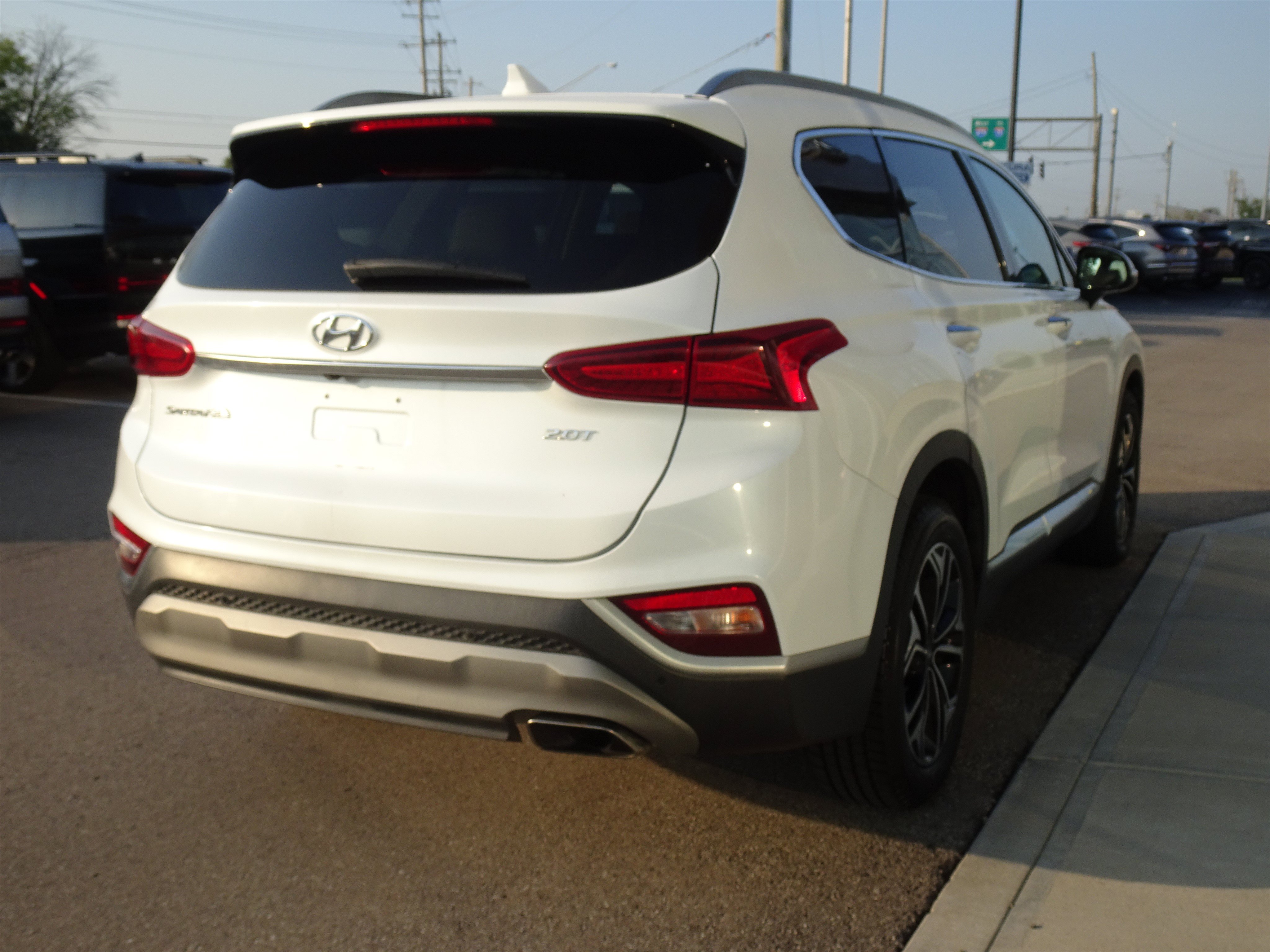 Used 2019 Hyundai Santa Fe Limited FWD image 5
