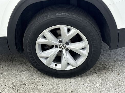 Used 2018 Volkswagen Atlas SE image 40