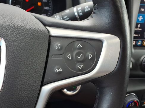 Used 2022 GMC Terrain SLT w/ Tech Package image 29