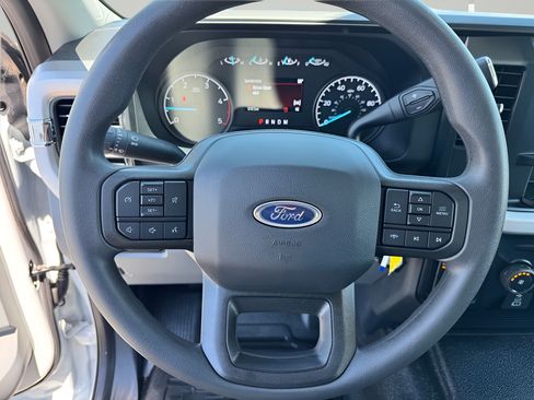 Used 2025 Ford F250 XL w/ FX4 Off-Road Package AWD/4WD image 21