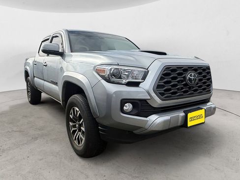 Used 2023 Toyota Tacoma TRD Sport w/ Advanced Technology Package AWD/4WD image 5