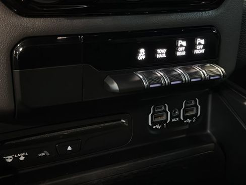 Used 2019 RAM 1500 Sport w/ Level 2 Equipment Group AWD/4WD image 27