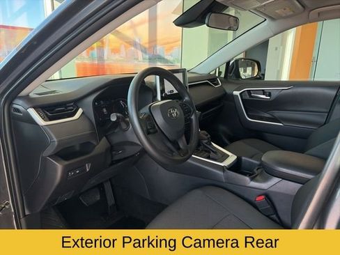 Used 2025 Toyota RAV4 XLE AWD/4WD image 16