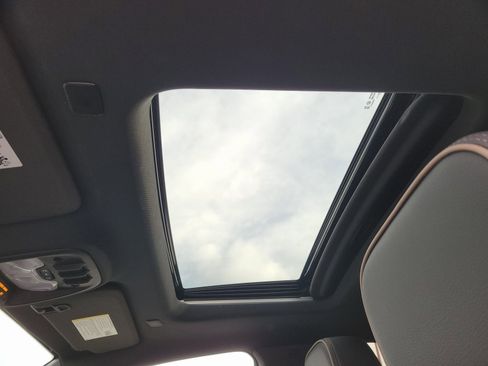 Used 2026 GMC Canyon Denali image 14