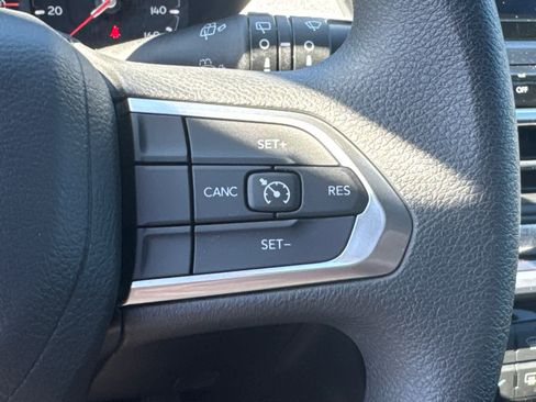 New 2025 Jeep Compass Sport image 17