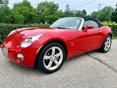 Used 2008 Pontiac Solstice Convertible w/ Preferred Package RWD image 31