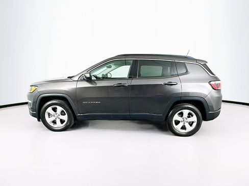 Used 2018 Jeep Compass Latitude w/ Popular Equipment Group image 4
