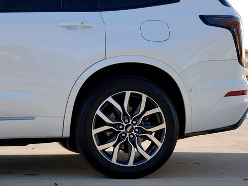 Used 2021 Cadillac XT6 Sport image 25