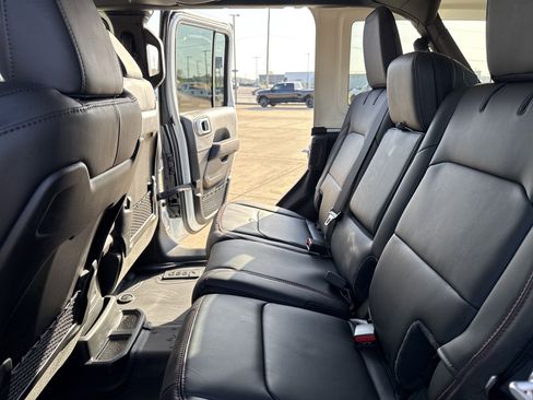 New 2025 Jeep Wrangler Unlimited Rubicon w/ Safety Group image 27