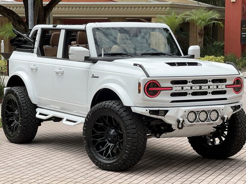 Used 2025 Ford Bronco Outer Banks image 14