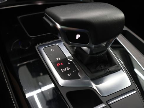 Used 2024 Audi Q5 2.0T Premium Plus AWD/4WD image 51