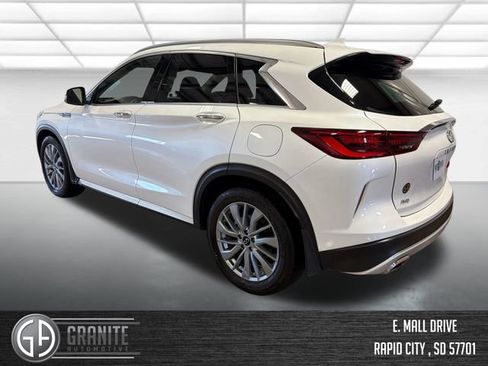 Used 2025 INFINITI QX50 Luxe AWD/4WD image 4