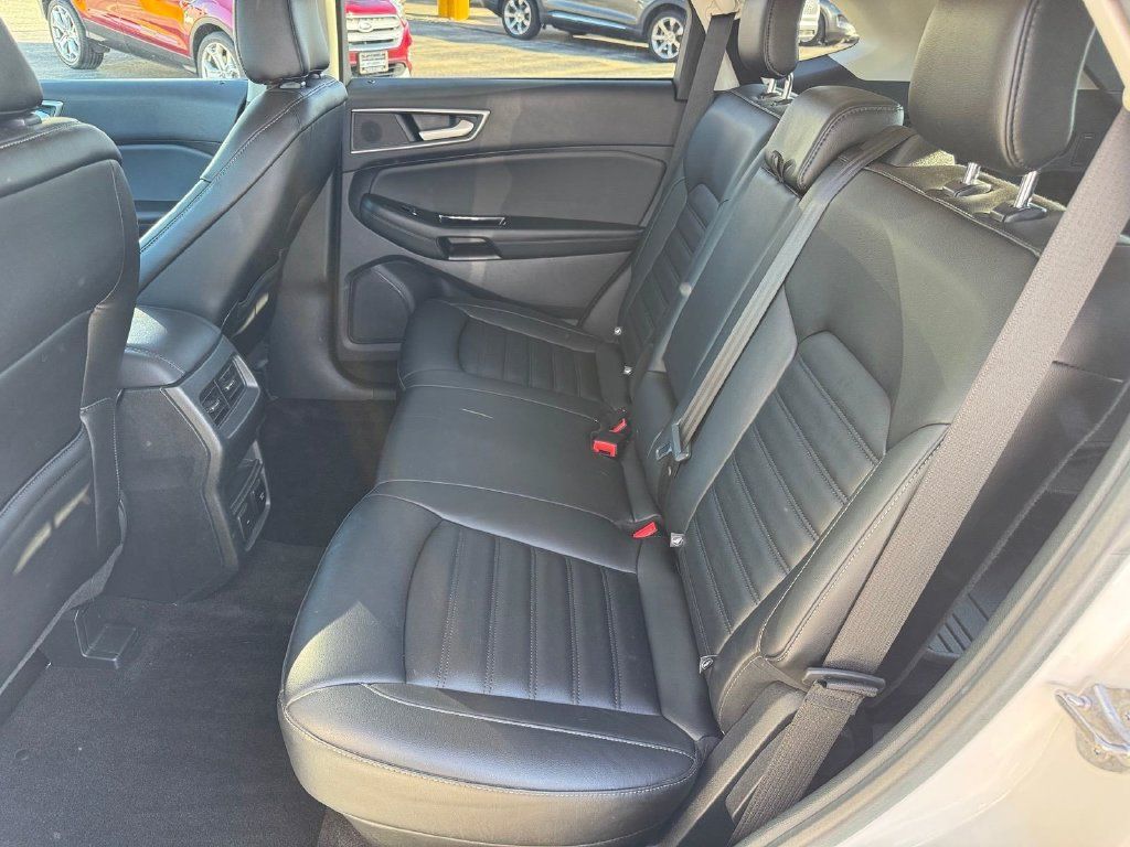 Used 2020 Ford Edge SEL w/ Convenience Package AWD/4WD image 9