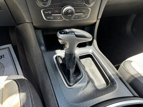 Used 2017 Dodge Charger SXT w/ AWD Plus Group image 23