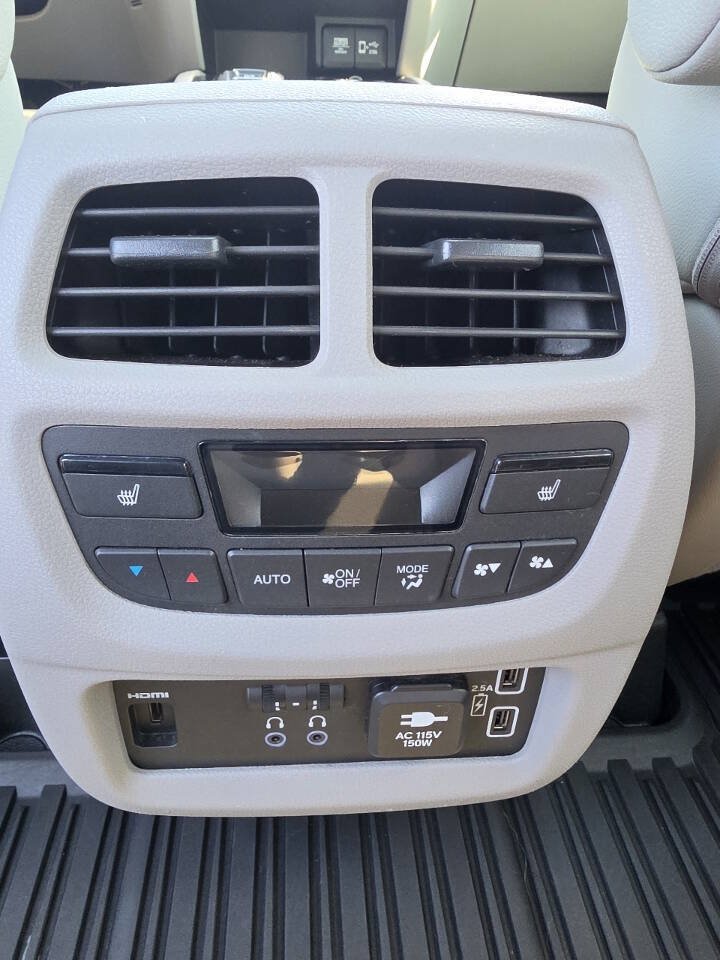 Used 2020 Honda Pilot Touring image 48