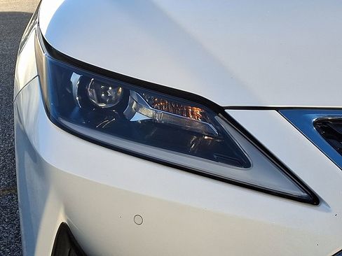 Used 2020 Lexus RX 350L Premium image 9