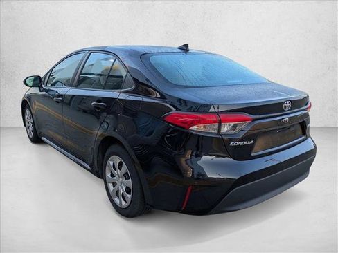 Used 2024 Toyota Corolla LE FWD image 7