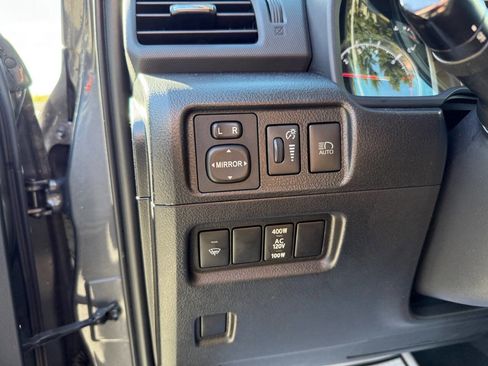 Used 2021 Toyota 4Runner TRD Off-Road image 17